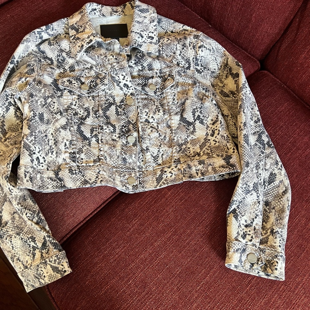 Sanctuary Snakeskin Print Cropped Jacket